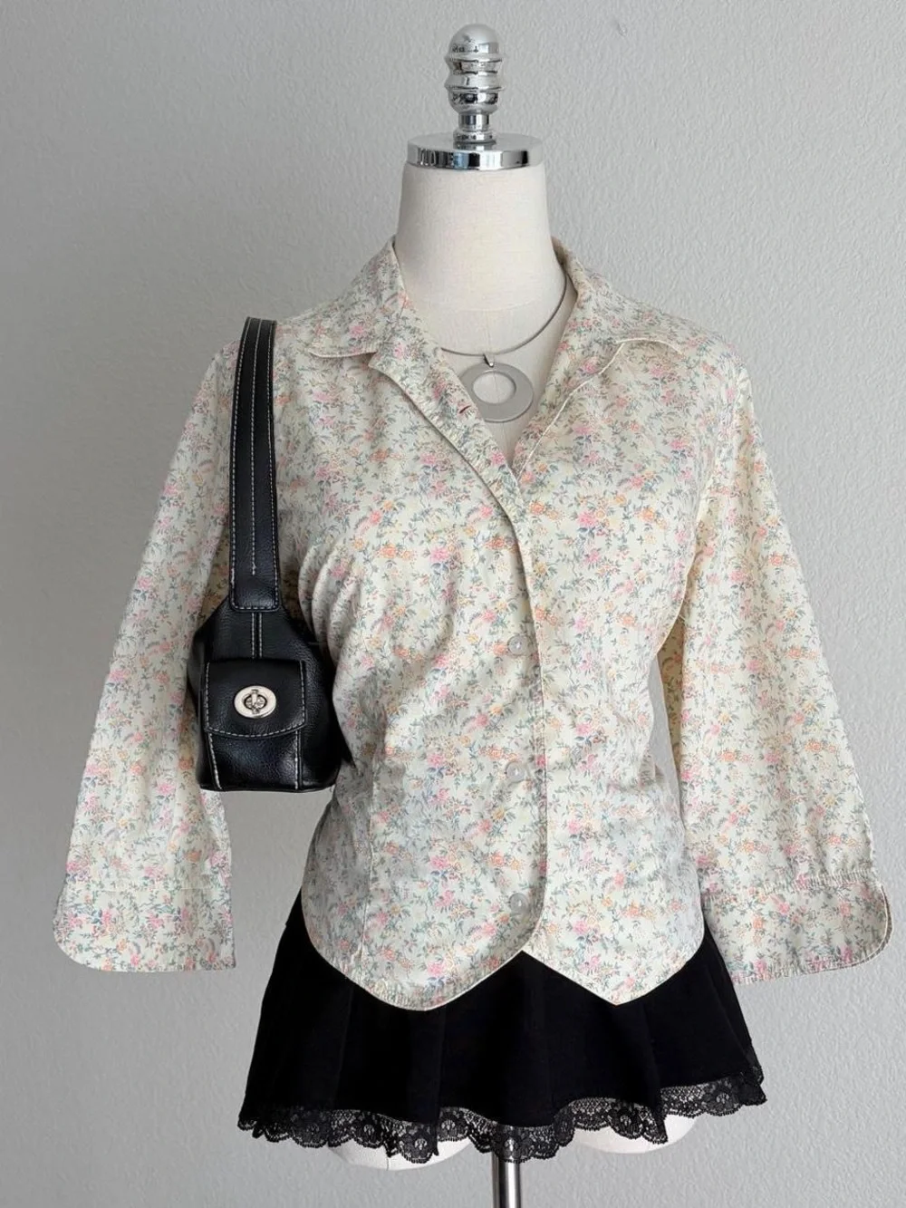 Women's Pastel Floral Button-Front Shirt